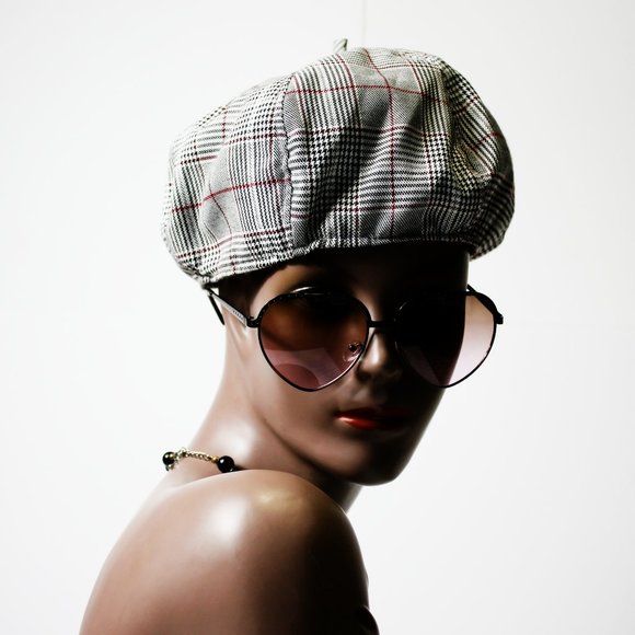 Women plate Beret - Picture 5 of 6